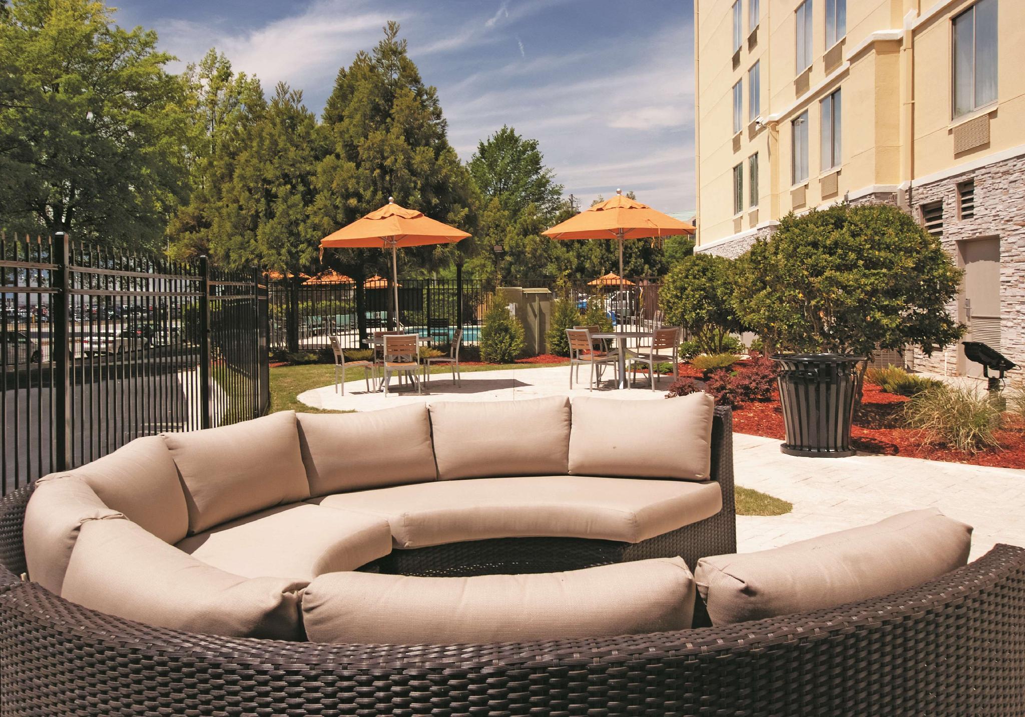 Отель La Quinta By Wyndham Atlanta Airport North Колледж Парк Экстерьер фото